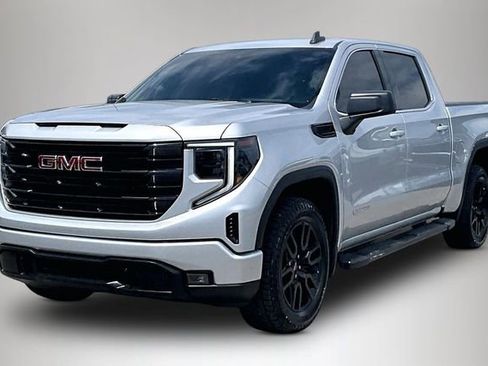 Used 2022 GMC Sierra 1500 Elevation AWD/4WD image 2