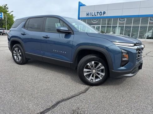 Used 2025 Chevrolet Equinox LT AWD/4WD image 2