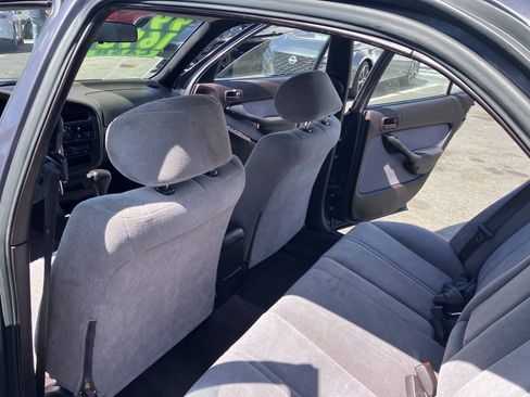 Used 1996 Toyota Camry LE FWD image 23