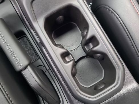 New 2025 Jeep Wrangler Unlimited Rubicon image 16