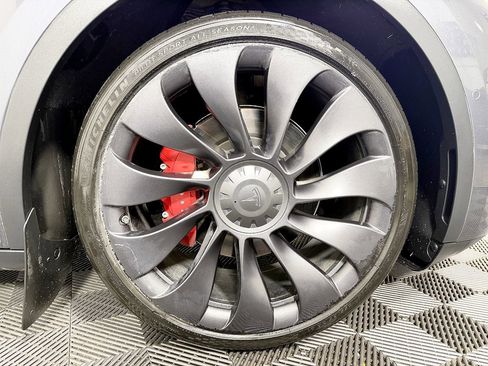 Used 2022 Tesla Model Y Performance AWD/4WD image 26