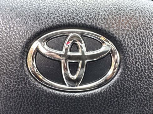 Used 2016 Toyota RAV4 XLE image 34