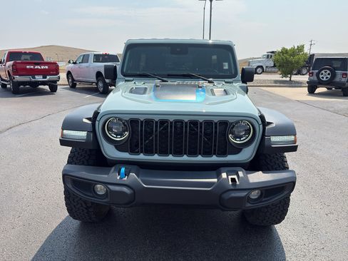 Used 2024 Jeep Wrangler Unlimited Rubicon 4xe w/ Technology Group AWD/4WD image 2