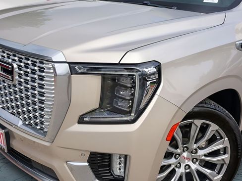 Used 2023 GMC Yukon Denali w/ Denali Reserve Package RWD image 3