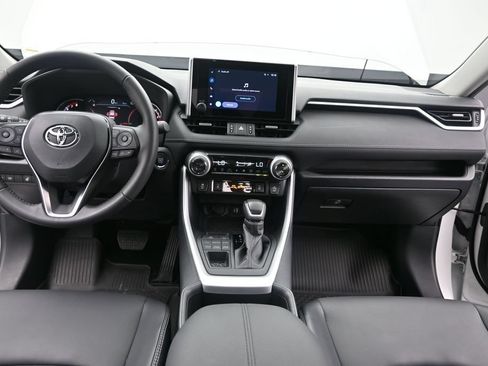 Used 2025 Toyota RAV4 XLE Premium w/ Weather Package AWD/4WD image 31