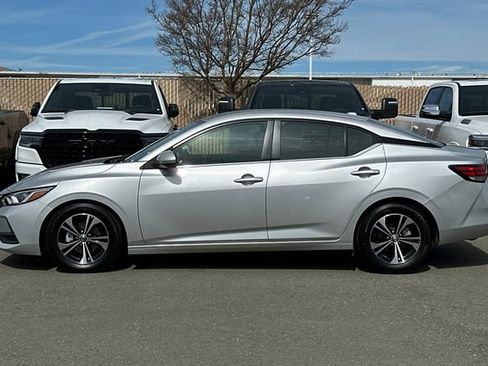 Used 2022 Nissan Sentra SV image 7