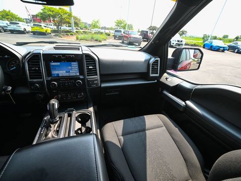Used 2018 Ford F150 XLT w/ Equipment Group 302A Luxury AWD/4WD image 33