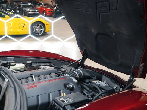 Used 2007 Chevrolet Corvette Coupe w/ Preferred Equipment Group image 29