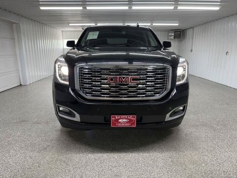 Used 2018 GMC Yukon Denali w/ Denali Ultimate Package AWD/4WD image 3