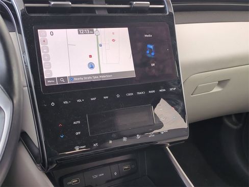 Certified 2023 Hyundai Tucson Limited image 16