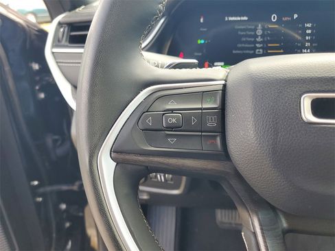 Used 2024 Jeep Grand Cherokee Limited 4xe image 17