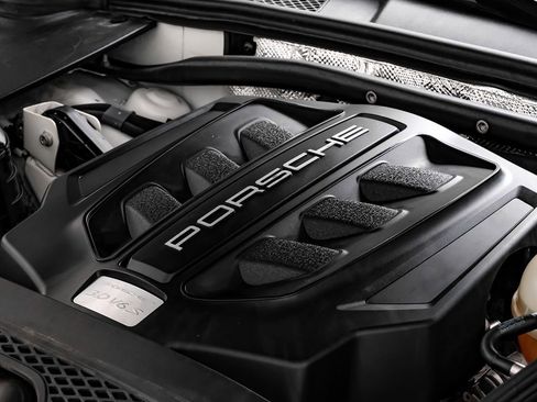 Used 2017 Porsche Macan S image 48