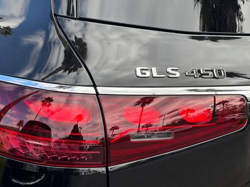 New 2025 Mercedes-Benz GLS 450 4MATIC image 15