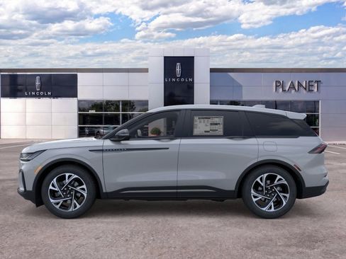 New 2026 Lincoln Nautilus Premier w/ Equipment Group 102A AWD/4WD image 3