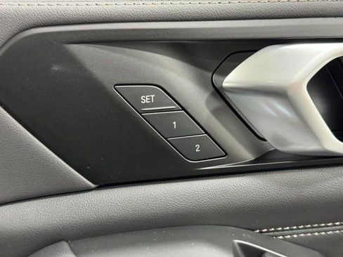 New 2026 BMW X7 xDrive40i w/ M Sport Package image 24