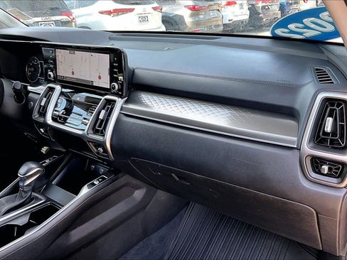 Used 2022 Kia Sorento S w/ Panoramic Sunroof Package FWD image 27
