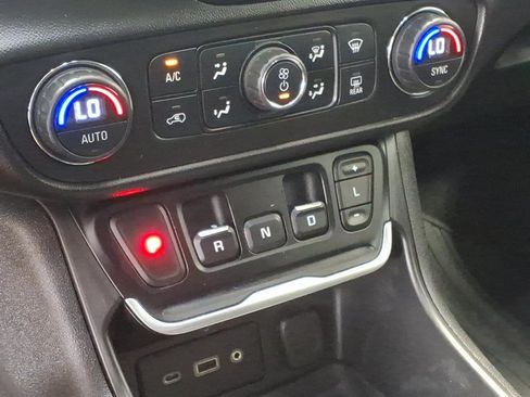 Used 2019 GMC Terrain AWD SLE w/ Convenience Package w/ Driver Convenience Package image 15