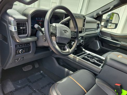 Used 2024 Ford F250 Platinum AWD/4WD image 22