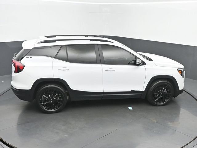Used 2024 GMC Terrain SLE w/ Driver Convenience Package FWD image 41