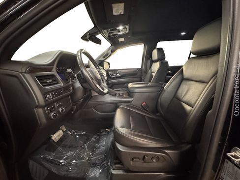 Used 2021 Chevrolet Suburban Z71 AWD/4WD image 14