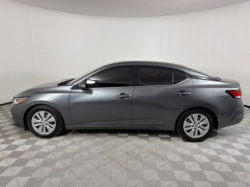 Used 2022 Nissan Sentra S image 8