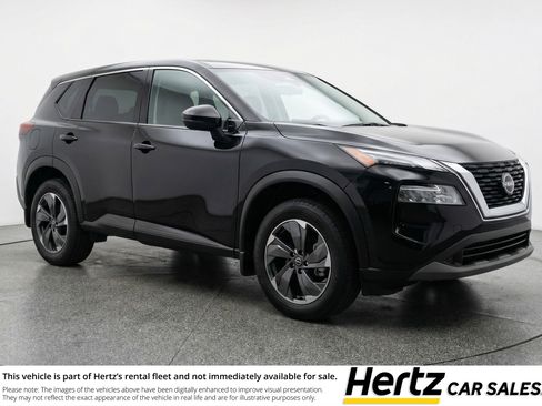 Used 2025 Nissan Rogue SV image 1