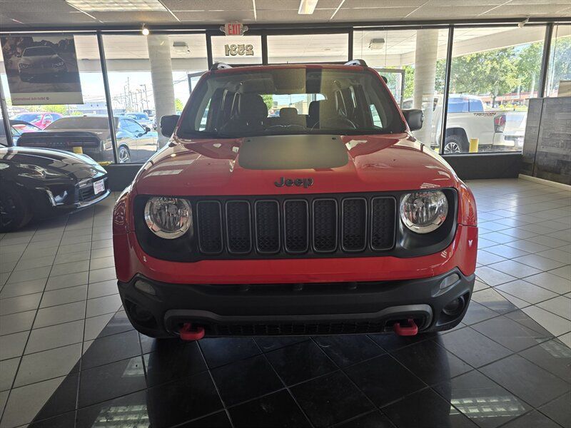Used 2020 Jeep Renegade Trailhawk w/ Cold Weather Group AWD/4WD image 2