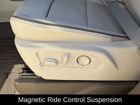 New 2026 GMC Yukon XL Denali w/ Denali Reserve Package image 16