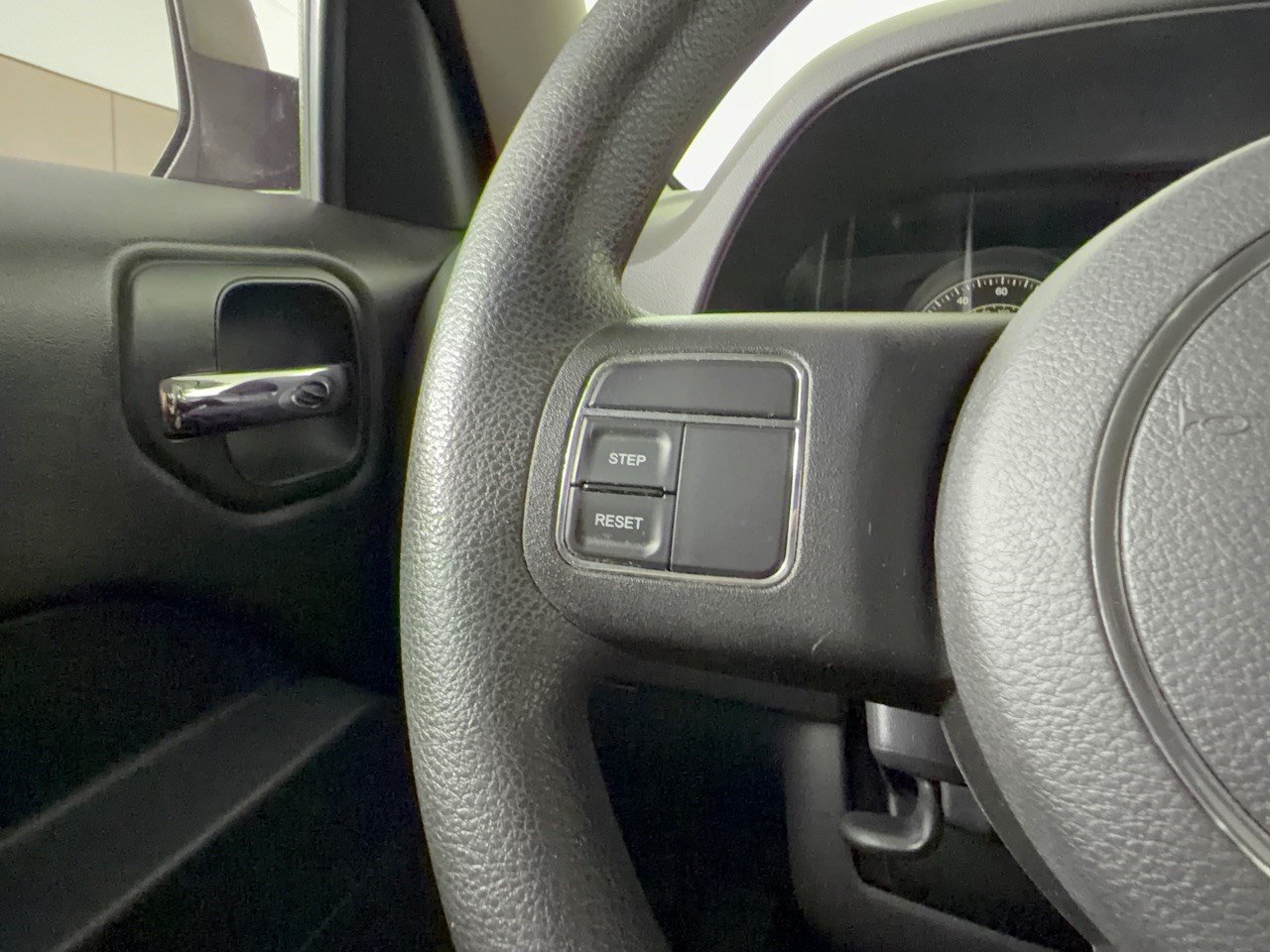 Used 2016 Jeep Patriot Sport FWD image 18