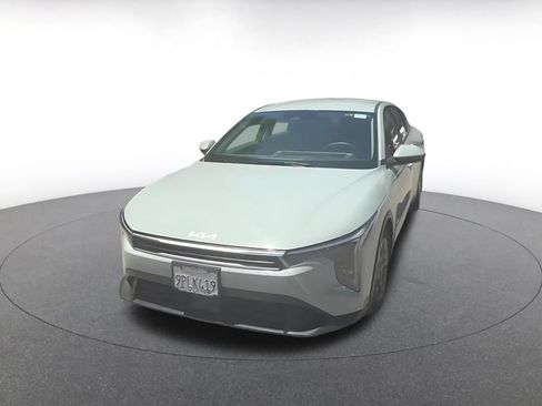 Used 2025 Kia K4 FWD image 7