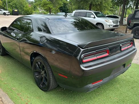 Used 2015 Dodge Challenger R/T Plus RWD image 5