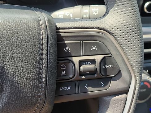New 2026 Toyota 4Runner SR5 AWD/4WD image 10