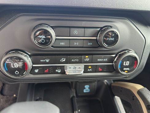 New 2025 Ford Bronco Badlands AWD/4WD image 20