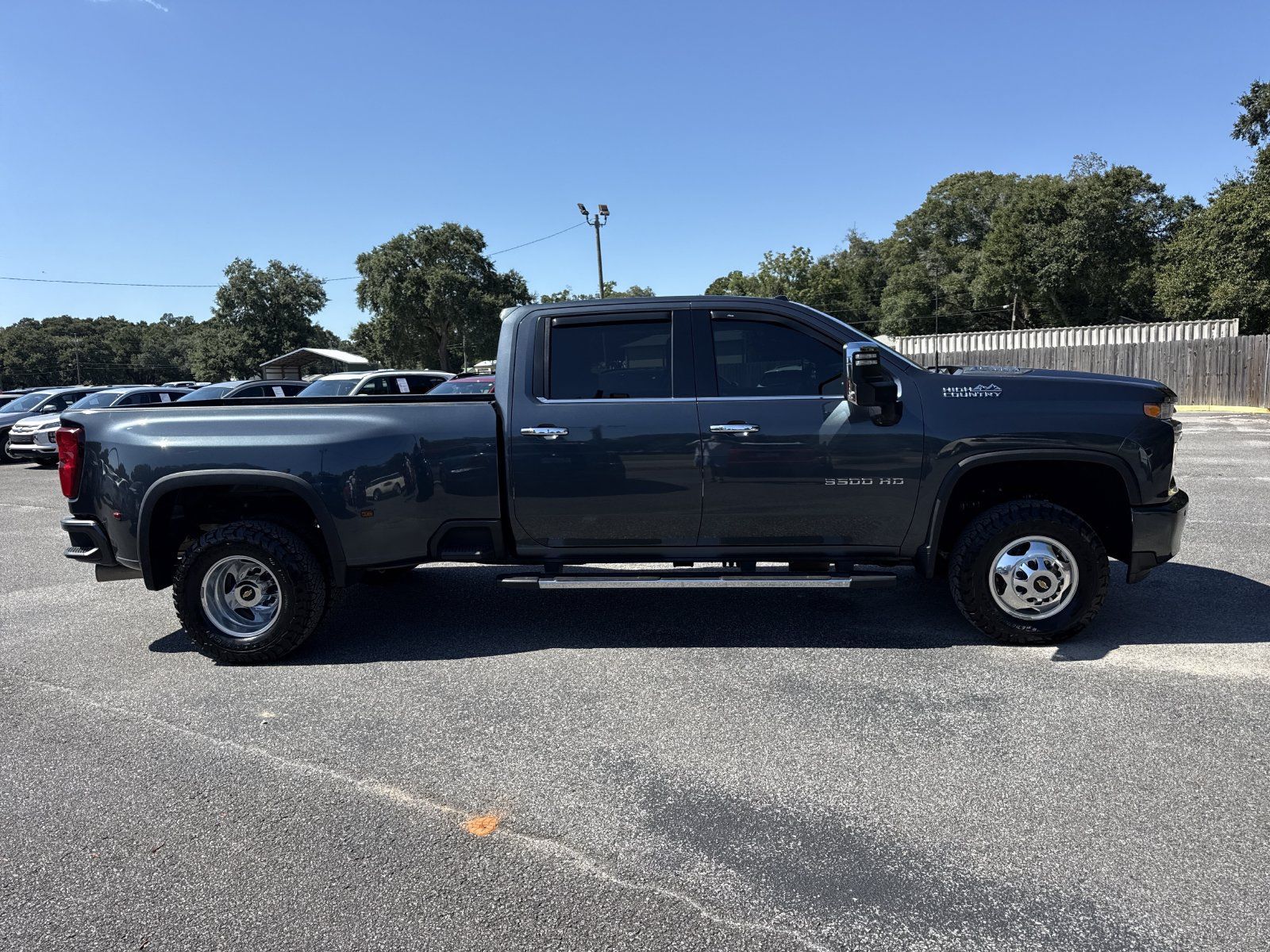 Used 2020 Chevrolet Silverado 3500 High Country w/ LPO, Hitch Package AWD/4WD image 6