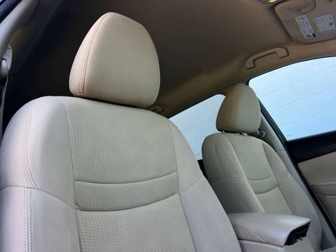 Used 2015 Nissan Rogue S w/ S Family Package FWD image 18