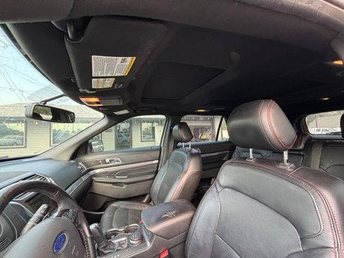 Used 2016 Ford Explorer Sport w/ Equipment Group 401A AWD/4WD image 10