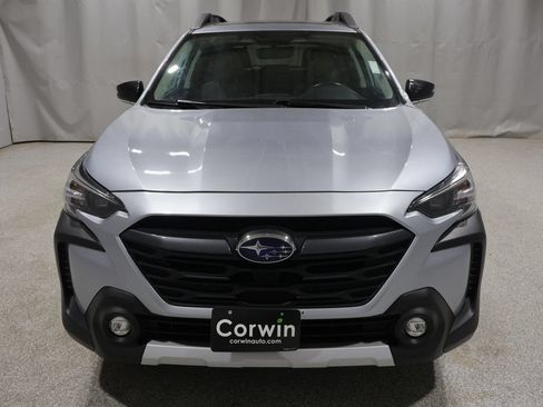 Used 2023 Subaru Outback Limited AWD/4WD image 6