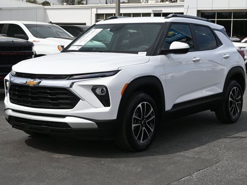 New 2026 Chevrolet TrailBlazer LT FWD image 5