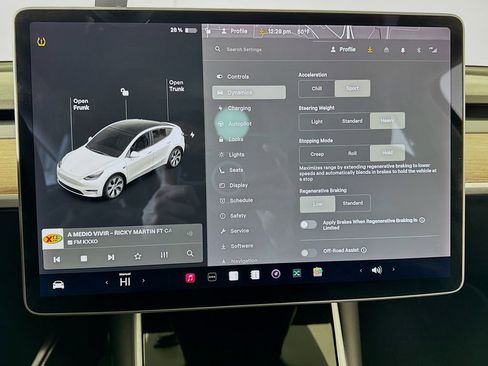 Used 2020 Tesla Model Y Long Range image 18