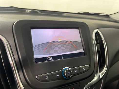 Used 2022 Chevrolet Equinox LT FWD image 3