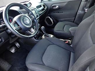 Used 2016 Jeep Renegade Latitude w/ Cold Weather Group AWD/4WD video 4