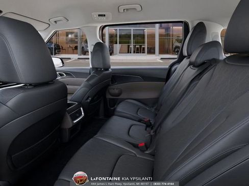 New 2026 Kia Carnival LXS image 18