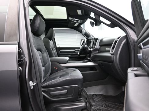 Used 2022 RAM 1500 Big Horn AWD/4WD image 13