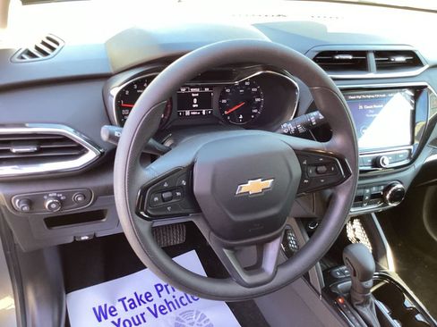 Used 2023 Chevrolet TrailBlazer LT w/ Convenience Package AWD/4WD image 15