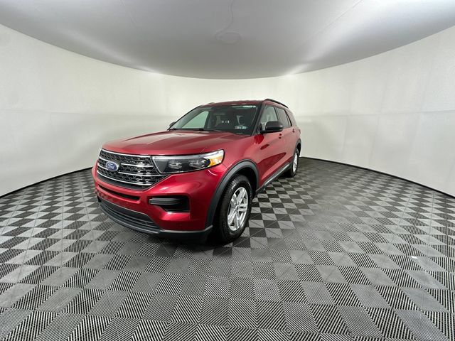 Used 2022 Ford Explorer XLT AWD/4WD image 1