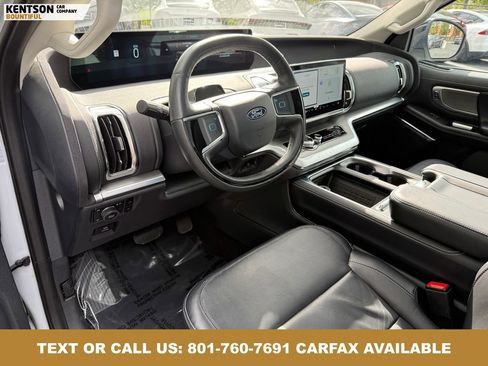 Used 2025 Ford Expedition Platinum AWD/4WD image 29