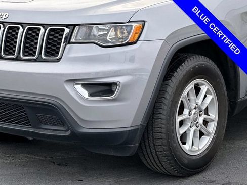 Used 2019 Jeep Grand Cherokee Laredo AWD/4WD image 5