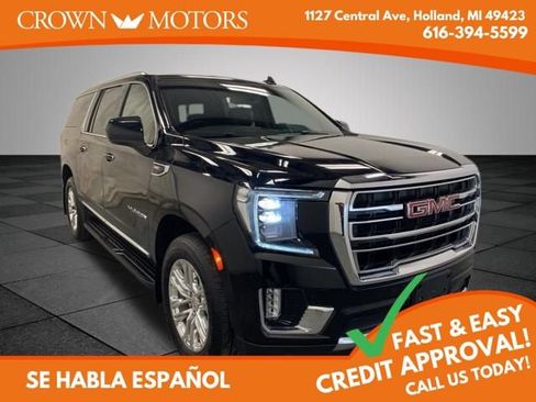 Used 2023 GMC Yukon XL SLT image 1