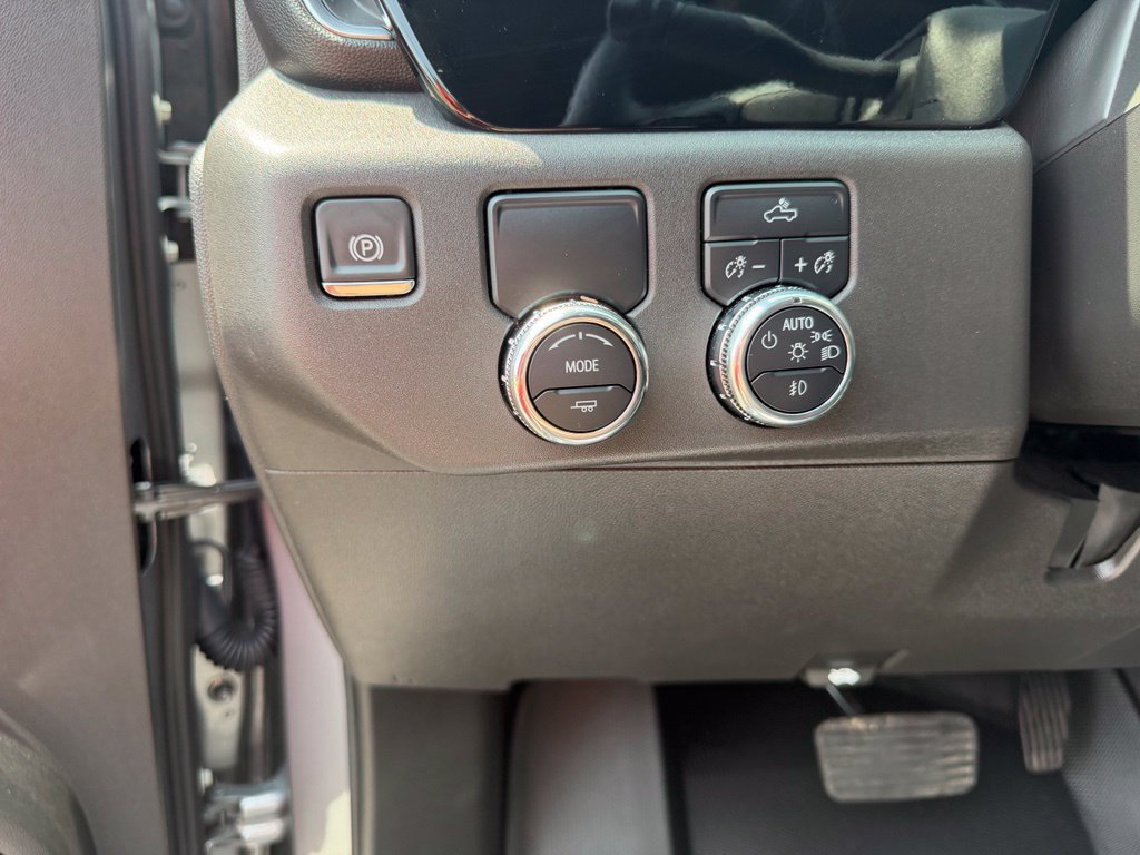 Used 2025 GMC Sierra 1500 Elevation RWD image 17