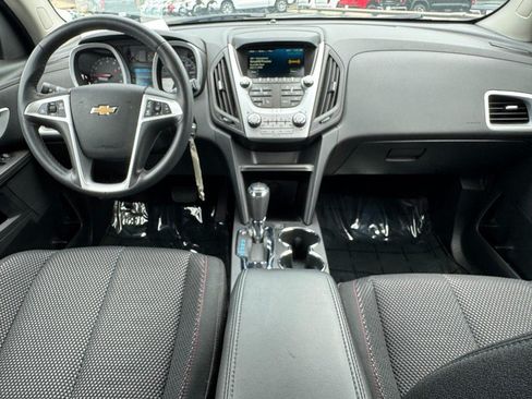 Used 2017 Chevrolet Equinox LT w/ Convenience Package FWD image 11